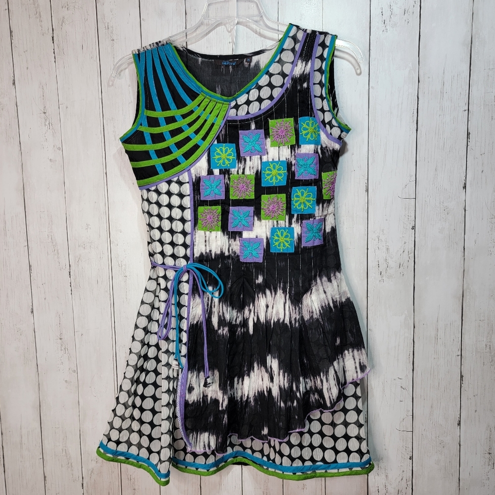 Vintage 18 Fire Women's Multicolor Mixed Media Sleeveless Shirt Size XL.